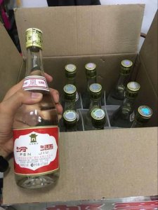 ​汾酒半斤装一箱6瓶价格多少，汾酒半斤装多少钱一瓶