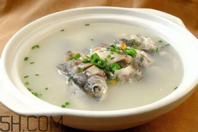 ​吃什么食物可以让胸部变大？丰胸的食物有哪些？