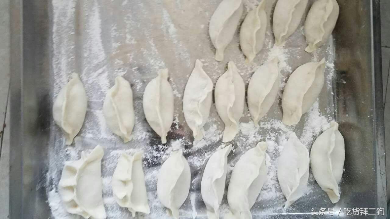 嫂子纯手工包的饺子，皮薄馅大实在好吃，你想吃吗